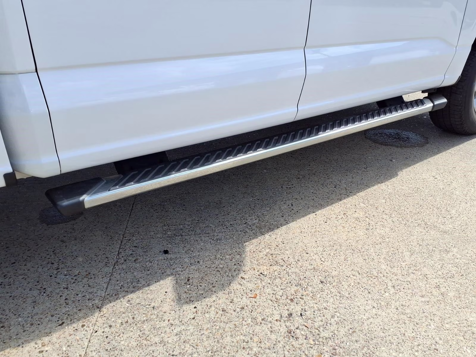 2022 Oxford White Ford F-150 XLT 4X4 Truck