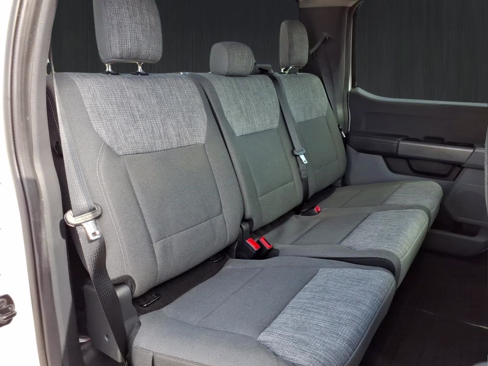 2022 Oxford White Ford F-150 XLT 4X4 Truck