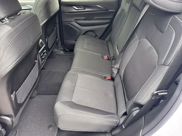 2026 Bright White Clearcoat Jeep Grand Cherokee Laredo X RWD SUV
