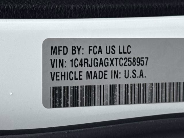 2026 Bright White Clearcoat Jeep Grand Cherokee Laredo X RWD SUV