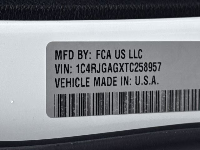 2026 Bright White Clearcoat Jeep Grand Cherokee Laredo X RWD SUV