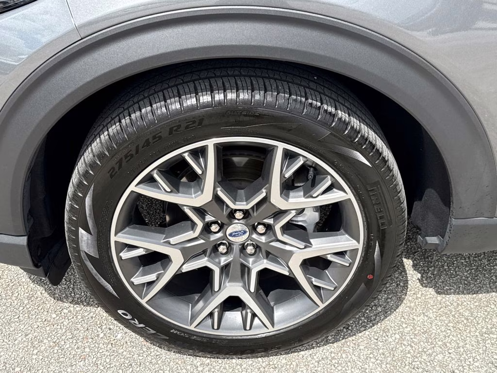 2025 Carbonized Gray Metallic Ford Explorer Platinum RWD SUV