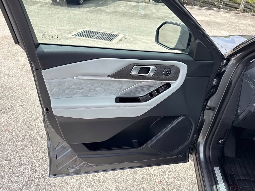2025 Carbonized Gray Metallic Ford Explorer Platinum RWD SUV