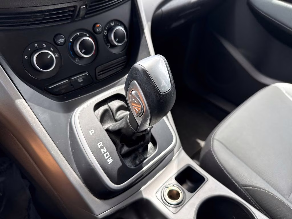 2013 Sterling Gray Metallic Ford Escape SE FWD SUV