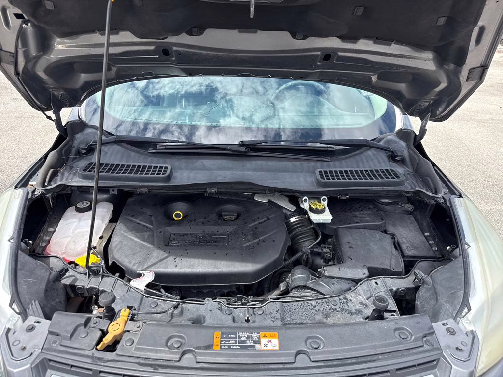 2013 Sterling Gray Metallic Ford Escape SE FWD SUV