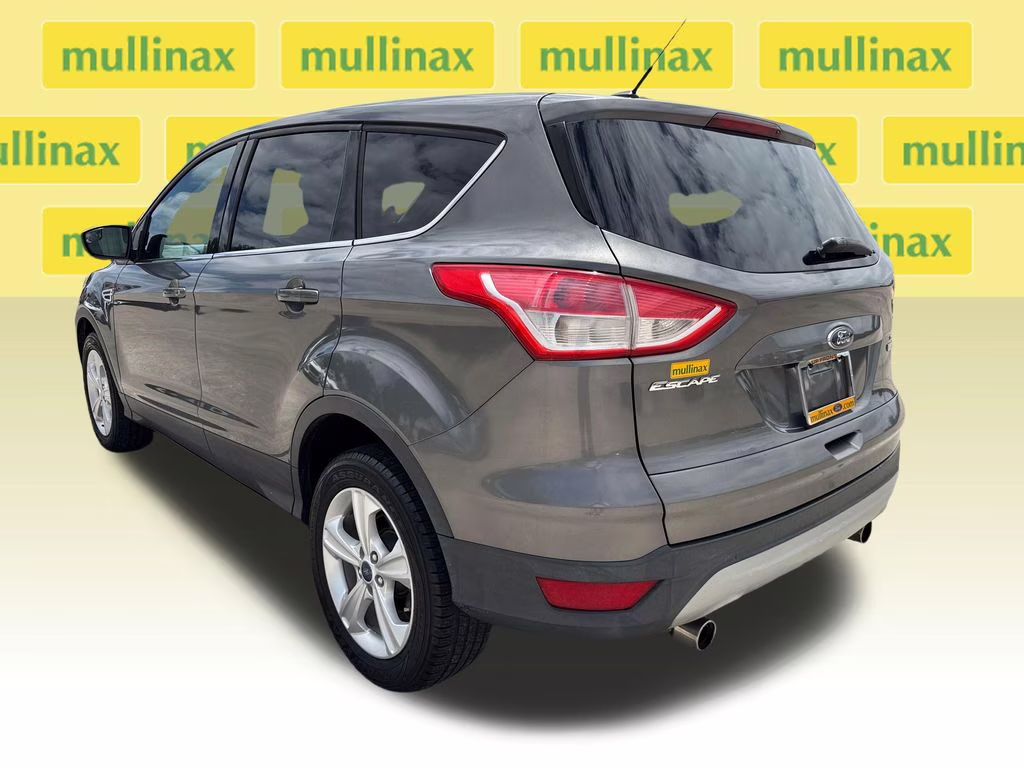 2013 Sterling Gray Metallic Ford Escape SE FWD SUV
