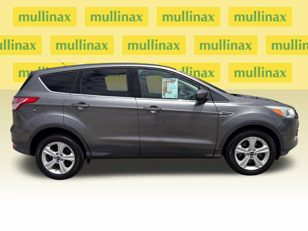 2013 Sterling Gray Metallic Ford Escape SE FWD SUV