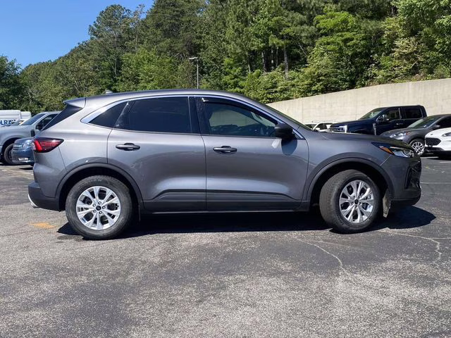 2024 Gray Metallic Ford Escape Active FWD SUV