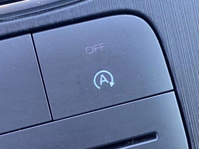 2024 Gray Metallic Ford Escape Active FWD SUV