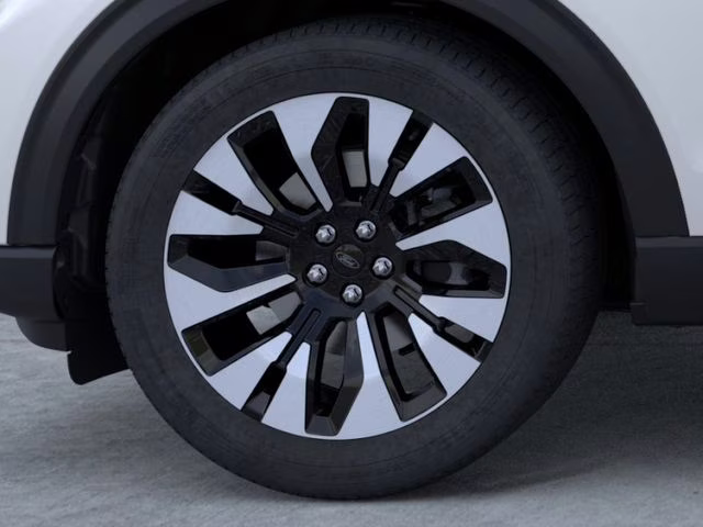 2026 Star White Metallic Tri-Coat Ford Explorer Platinum 4X4 SUV