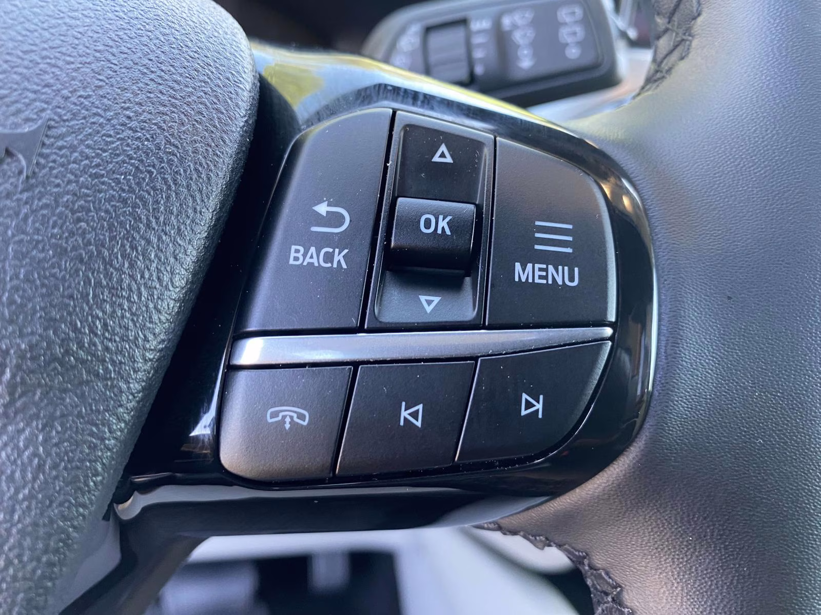 2024 Carbonized Gray Metallic Ford Escape Active FWD SUV