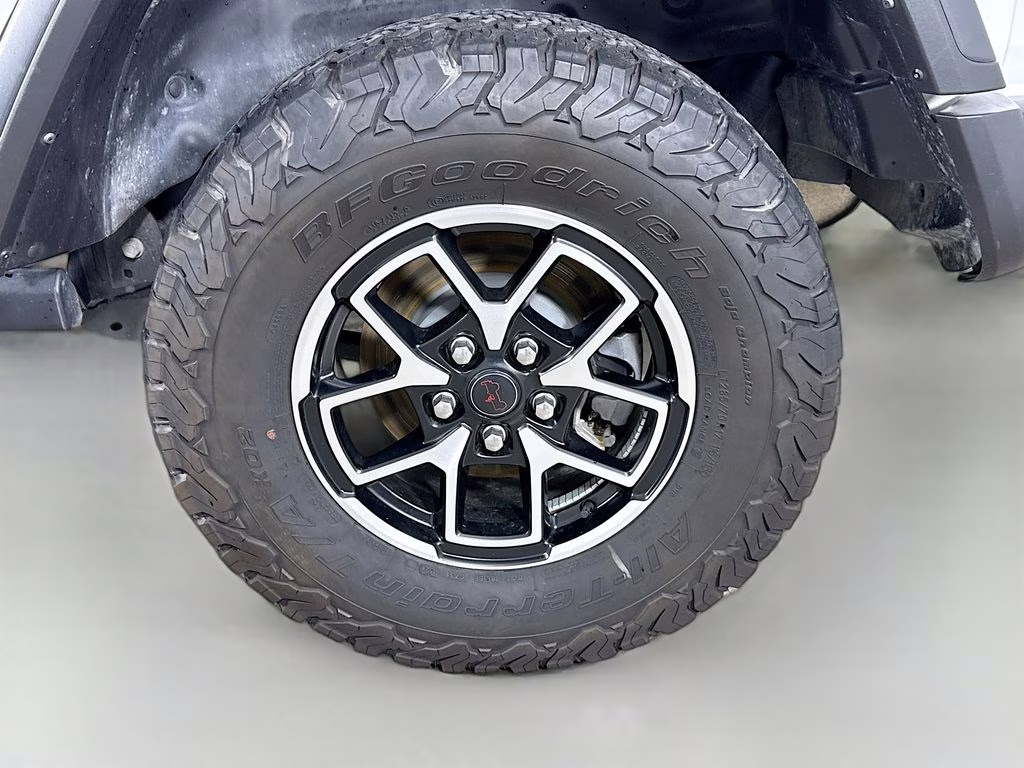 2024 Bright White Clearcoat Jeep Wrangler Rubicon 4X4 SUV