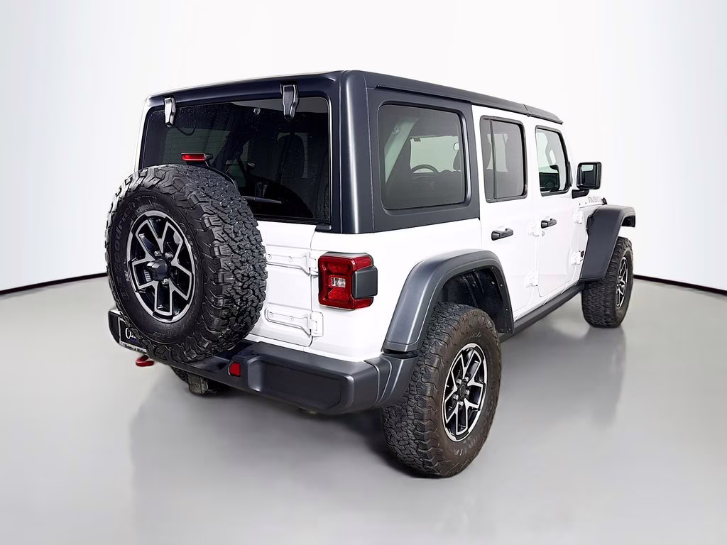 2024 Bright White Clearcoat Jeep Wrangler Rubicon 4X4 SUV