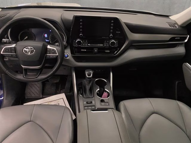 2022 Blueprint Toyota Highlander XLE AWD SUV