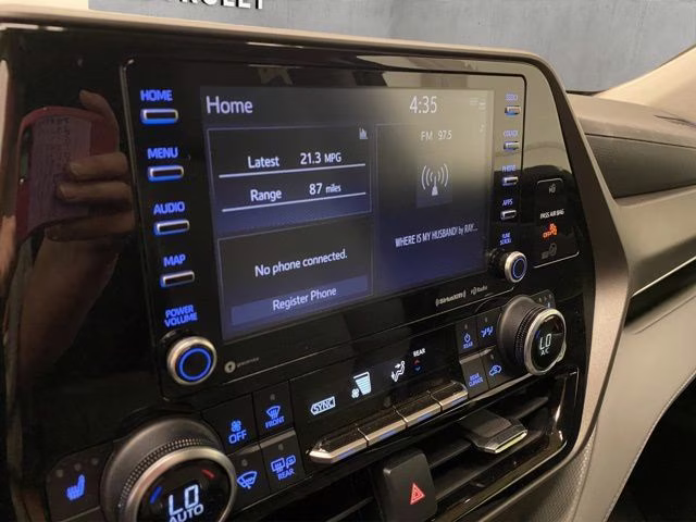 2022 Blueprint Toyota Highlander XLE AWD SUV