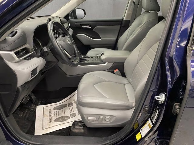 2022 Blueprint Toyota Highlander XLE AWD SUV