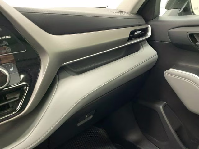 2022 Blueprint Toyota Highlander XLE AWD SUV