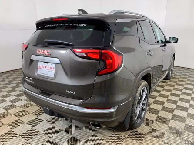 2020 Smokey Quartz Metallic GMC Terrain Denali AWD SUV