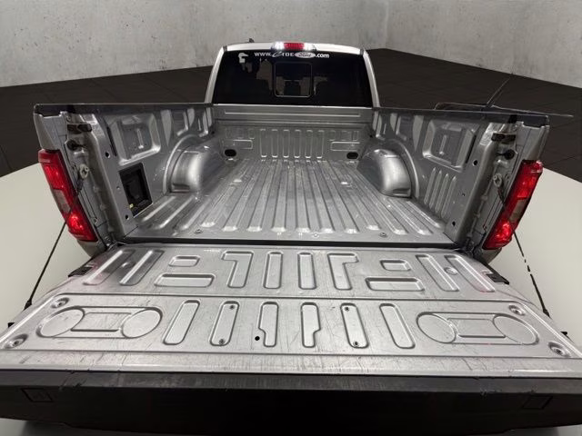 2022 Iconic Silver Metallic Ford F-150 XLT 4X4 Truck