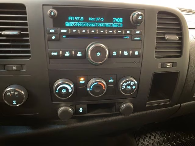 2013 Summit White Chevrolet Silverado 2500HD LT 4X4 Truck