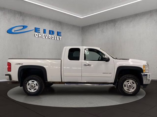 2013 Summit White Chevrolet Silverado 2500HD LT 4X4 Truck