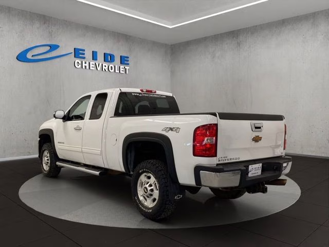 2013 Summit White Chevrolet Silverado 2500HD LT 4X4 Truck