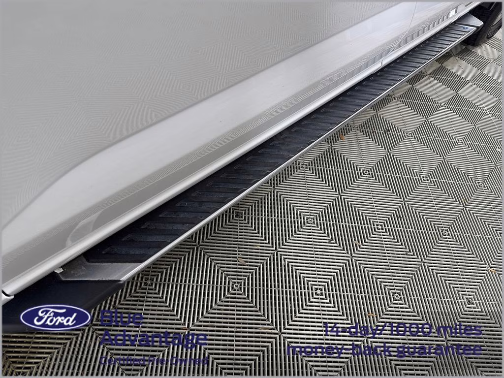 2021 Oxford White Ford F-150 XLT 4X4 Truck