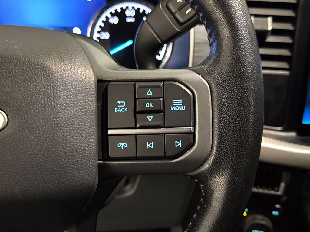 2021 Oxford White Ford F-150 XLT 4X4 Truck