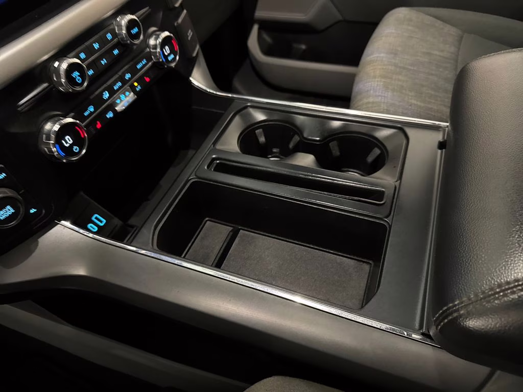 2021 Oxford White Ford F-150 XLT 4X4 Truck