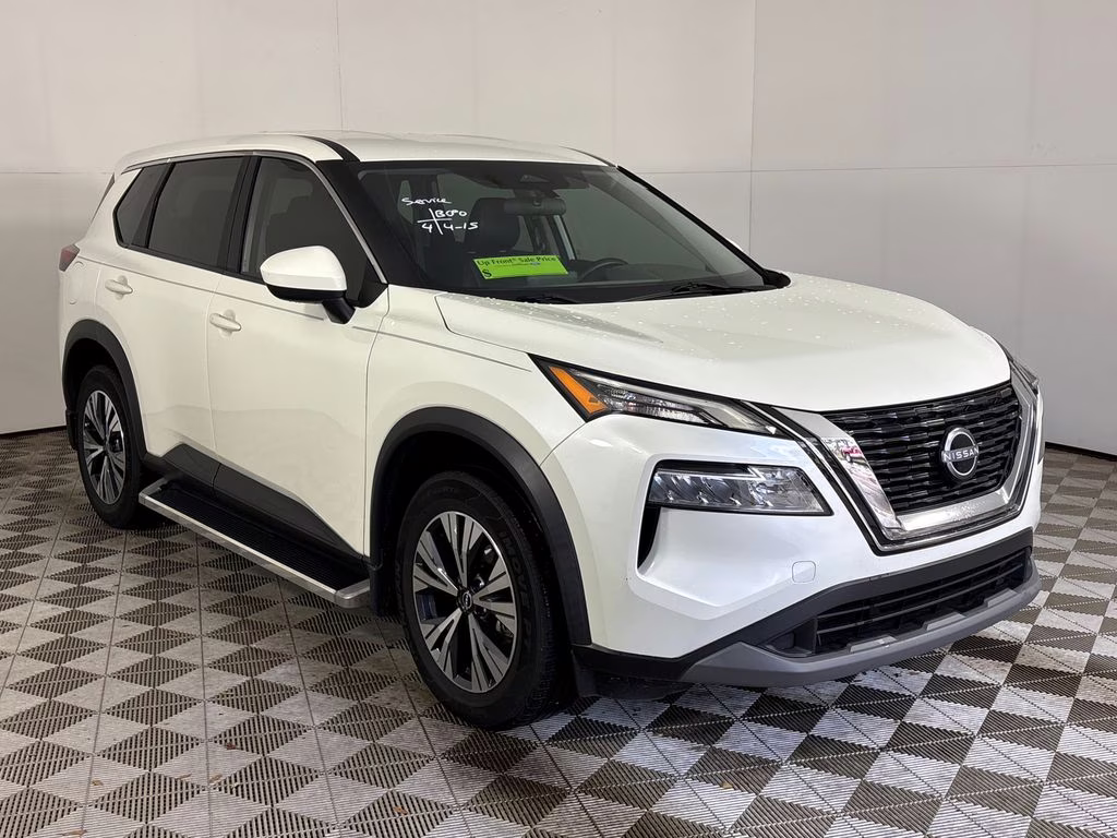 2023 Pearl White Tricoat Nissan Rogue SV FWD SUV