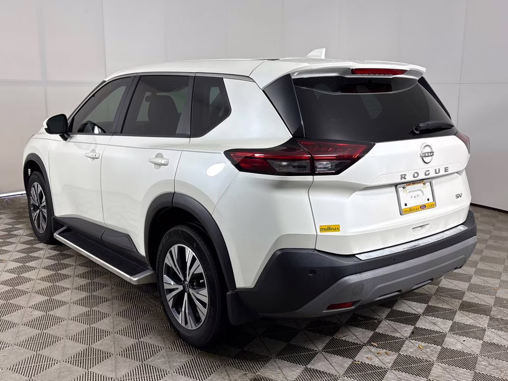 2023 Pearl White Tricoat Nissan Rogue SV FWD SUV