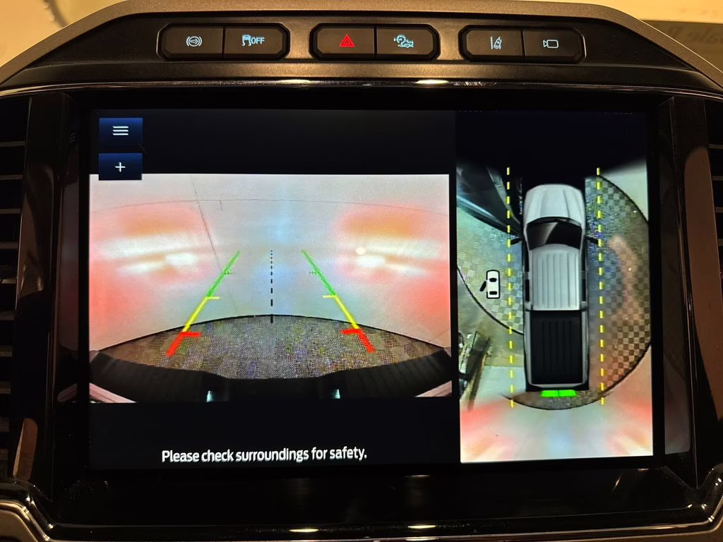 2022 Gray Metallic Ford Super Duty F-250 SRW Lariat 4X4 Truck