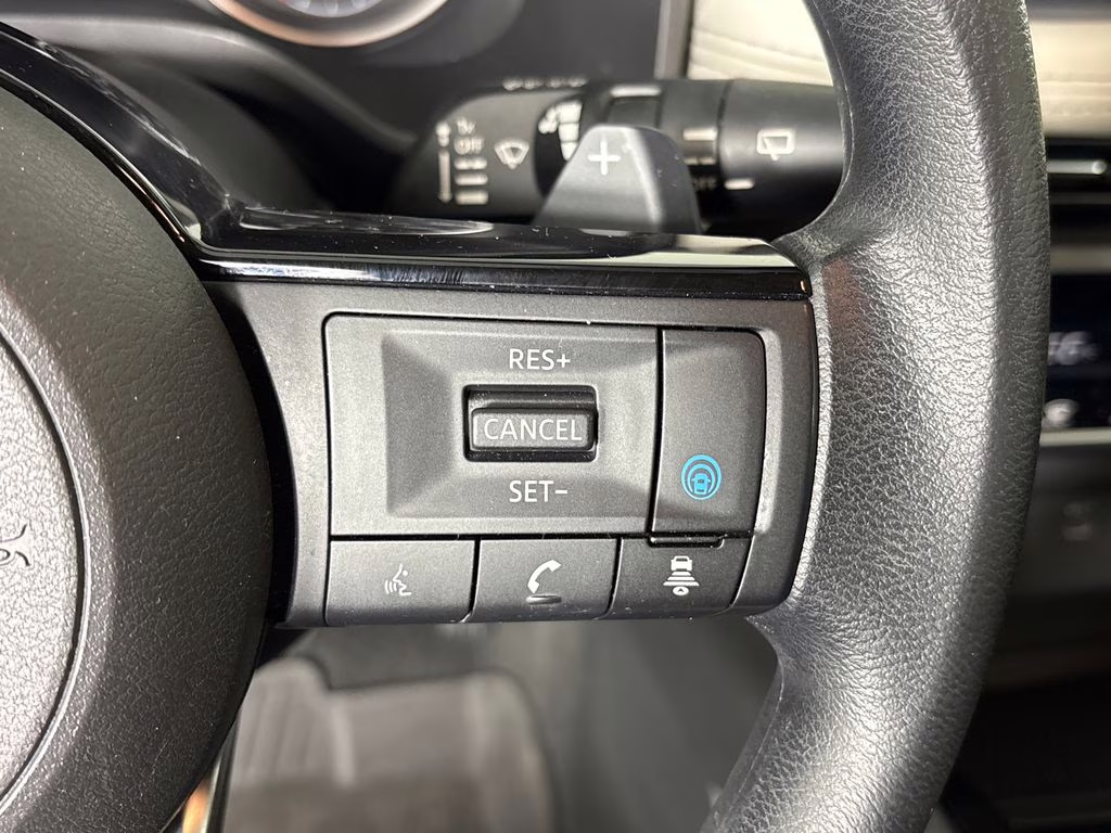 2023 Pearl White Tricoat Nissan Rogue SV FWD SUV