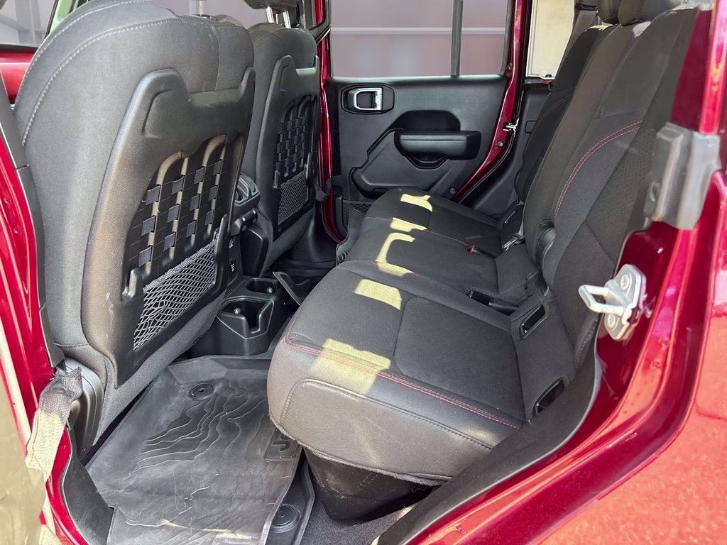 2022 Snazzberry Pearlcoat Jeep Gladiator Rubicon 4X4 Truck