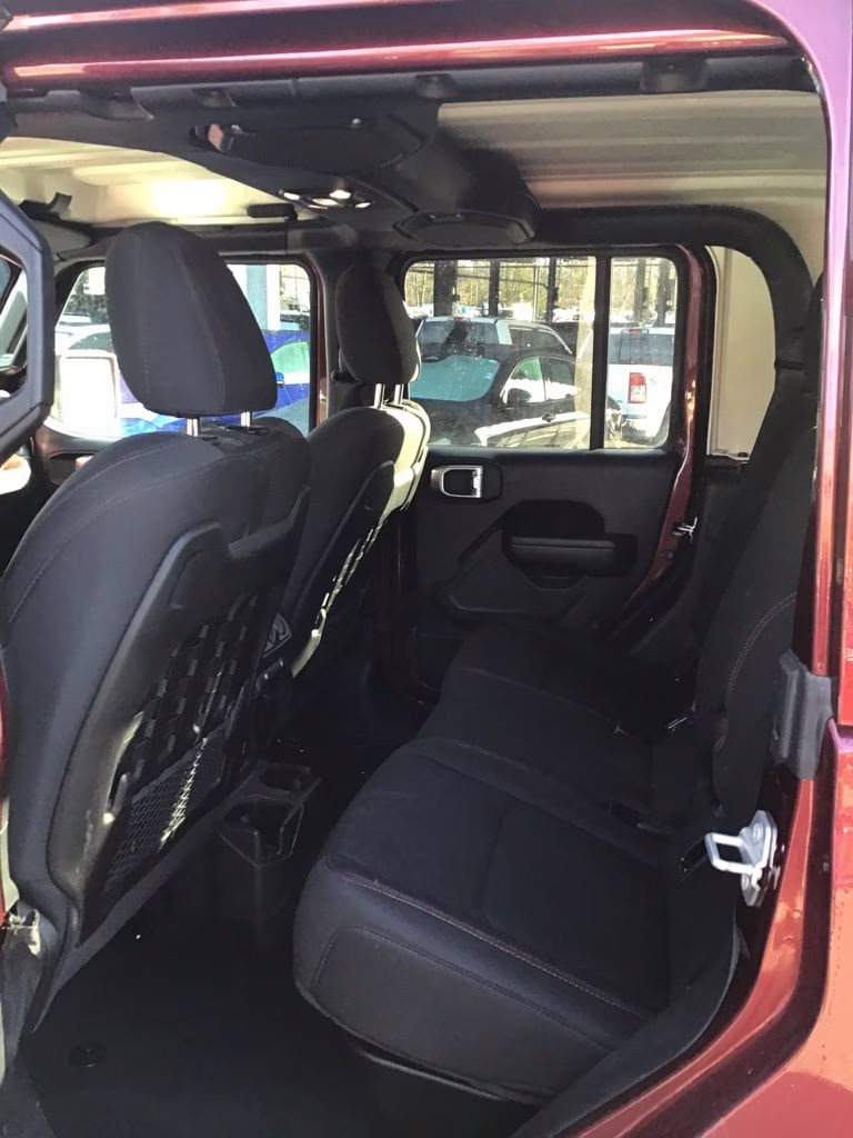 2022 Snazzberry Pearlcoat Jeep Gladiator Rubicon 4X4 Truck