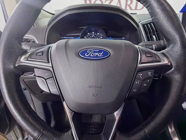 2022 Gray Metallic Ford Edge Titanium AWD SUV