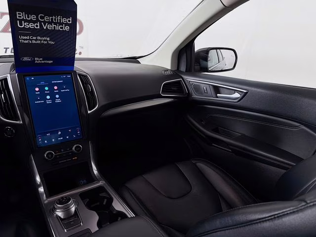 2022 Gray Metallic Ford Edge Titanium AWD SUV