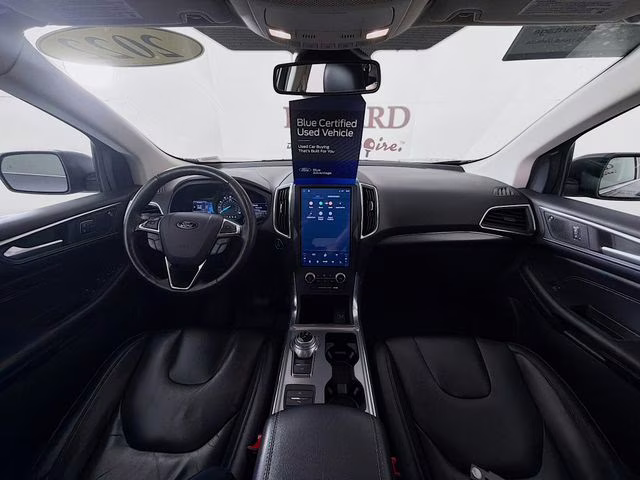 2022 Gray Metallic Ford Edge Titanium AWD SUV