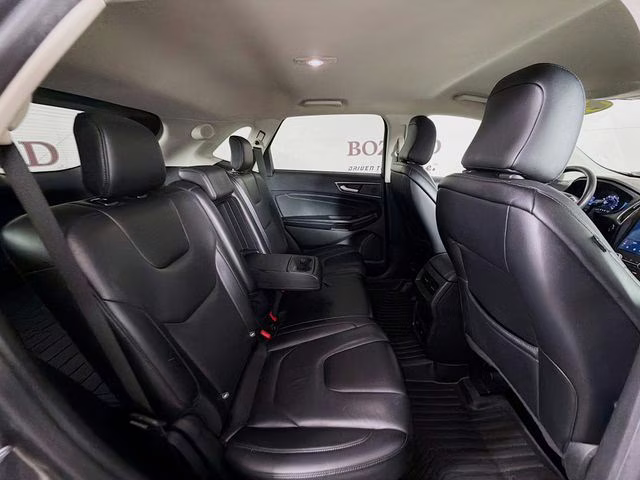 2022 Gray Metallic Ford Edge Titanium AWD SUV