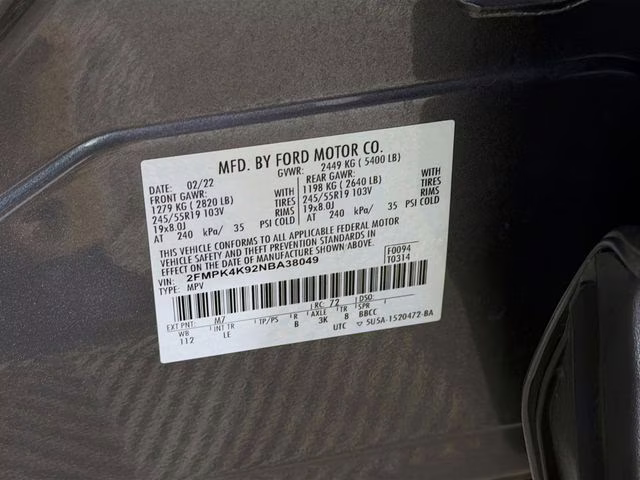 2022 Gray Metallic Ford Edge Titanium AWD SUV