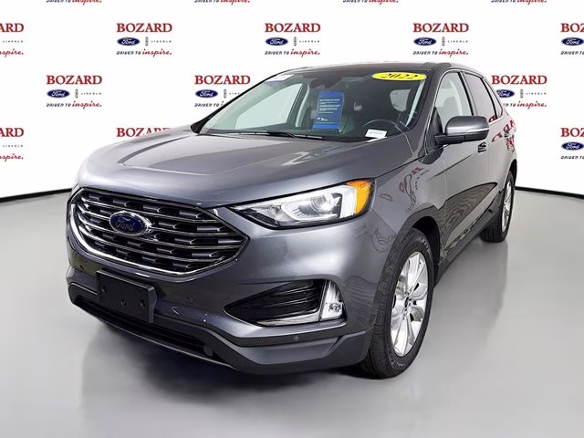 2022 Gray Metallic Ford Edge Titanium AWD SUV