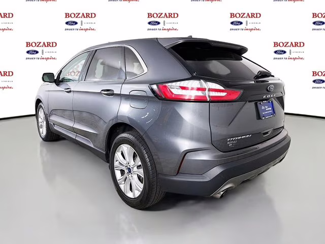 2022 Gray Metallic Ford Edge Titanium AWD SUV