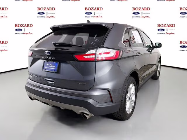 2022 Gray Metallic Ford Edge Titanium AWD SUV