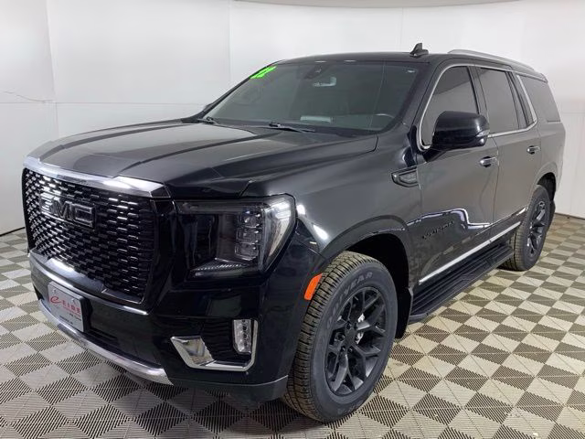 2022 Onyx Black GMC Yukon SLT 4X4 SUV