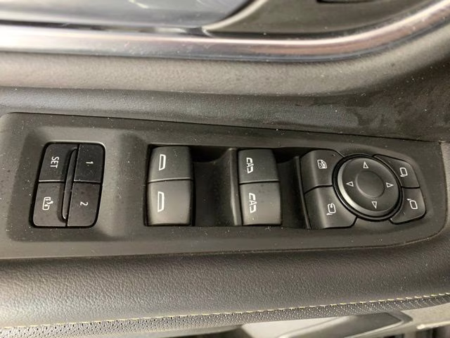 2022 Onyx Black GMC Yukon SLT 4X4 SUV