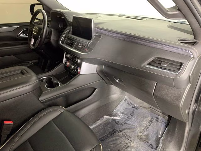 2022 Onyx Black GMC Yukon SLT 4X4 SUV