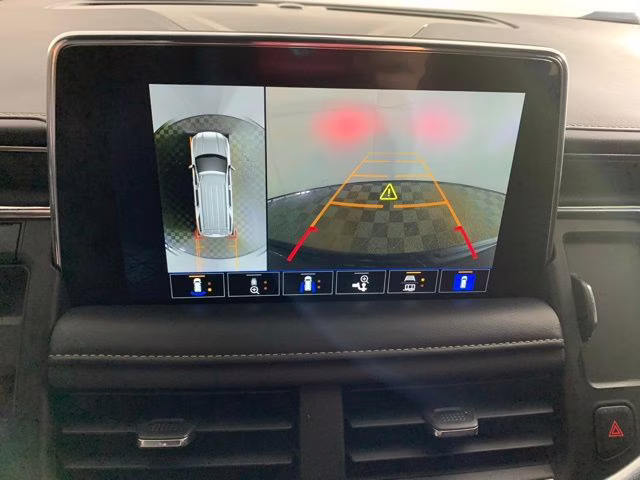 2022 Onyx Black GMC Yukon SLT 4X4 SUV