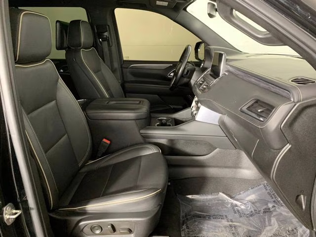 2022 Onyx Black GMC Yukon SLT 4X4 SUV