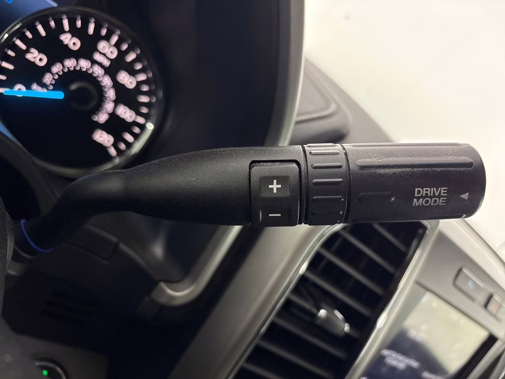 2018 Oxford White Ford F-150 Lariat 4X4 Truck