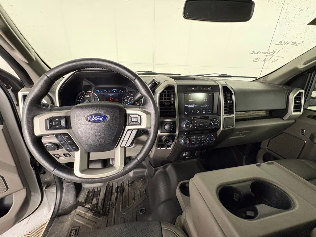 2018 Oxford White Ford F-150 Lariat 4X4 Truck